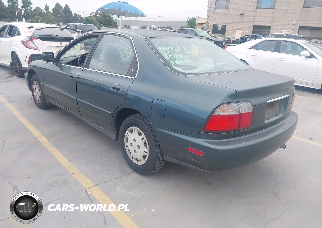 1996 Honda Accord Value VIN:1HGCD5692TA273607 - 3