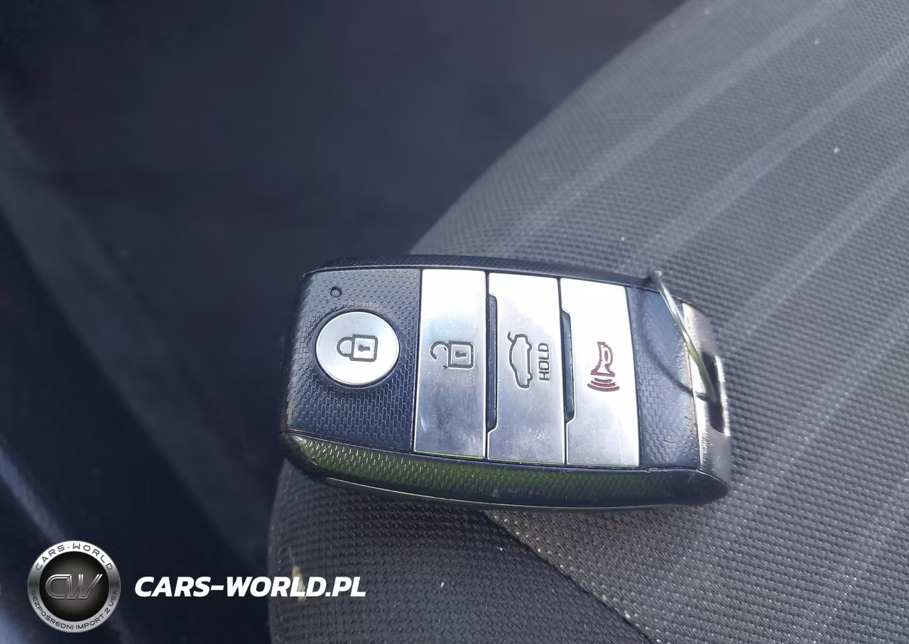 2018 Kia Forte S VIN:3KPFL4A76JE195535 - 11
