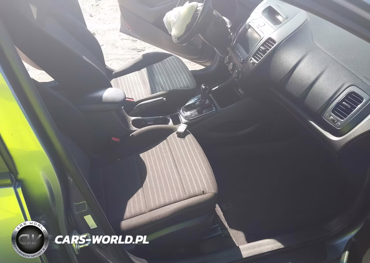 2018 Kia Forte S VIN:3KPFL4A76JE195535 - 5