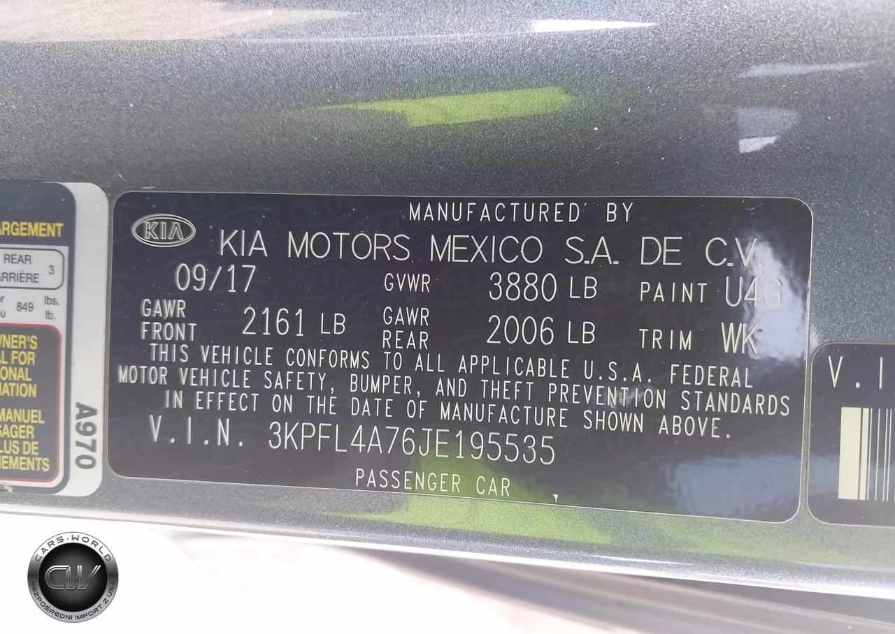 2018 Kia Forte S VIN:3KPFL4A76JE195535 - 9