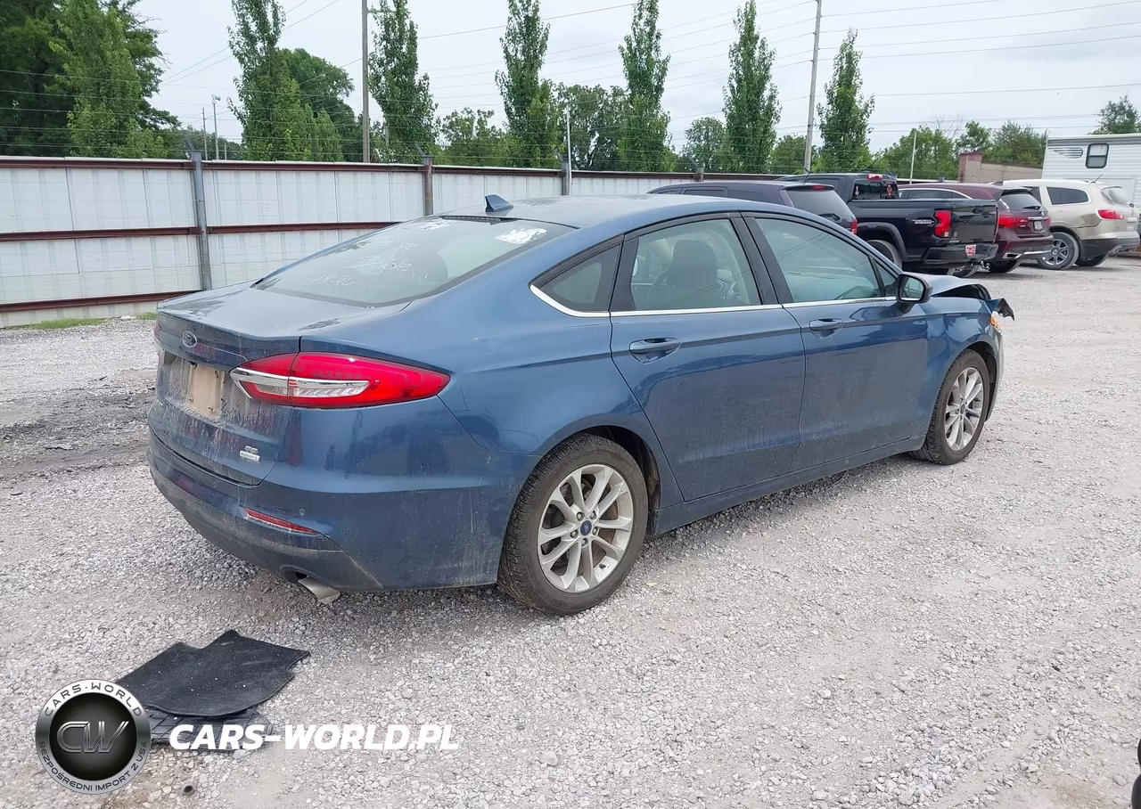 2019 Ford Fusion Se VIN:3FA6P0HD3KR239774 - 4