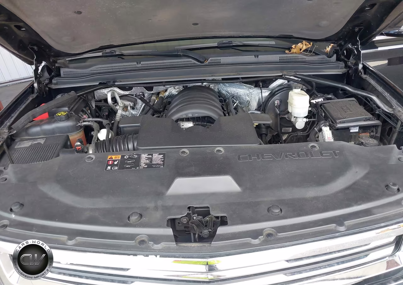 2015 Chevrolet Tahoe Lt VIN:1GNSKBKCXFR171792 - 10