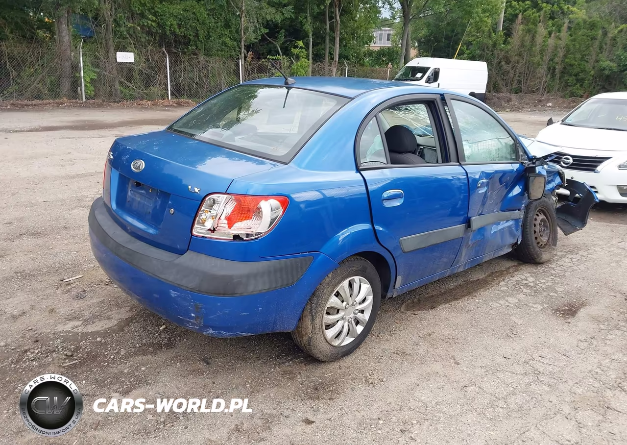 2007 Kia Rio Lx VIN:KNADE123276221815 - 4