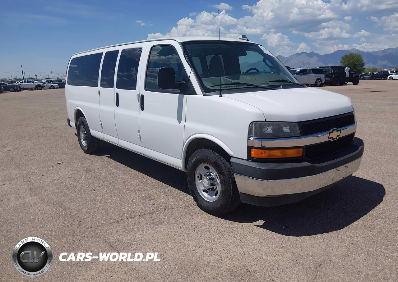 2017 Chevrolet Express 3500 Lt – zdjęcie 1 z 15
