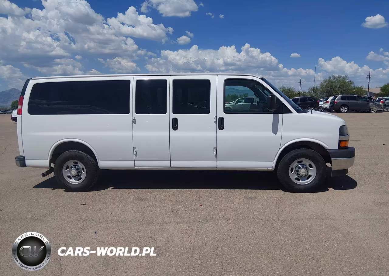2017 Chevrolet Express 3500 Lt VIN:1GAZGPFF8H1225689 - 12