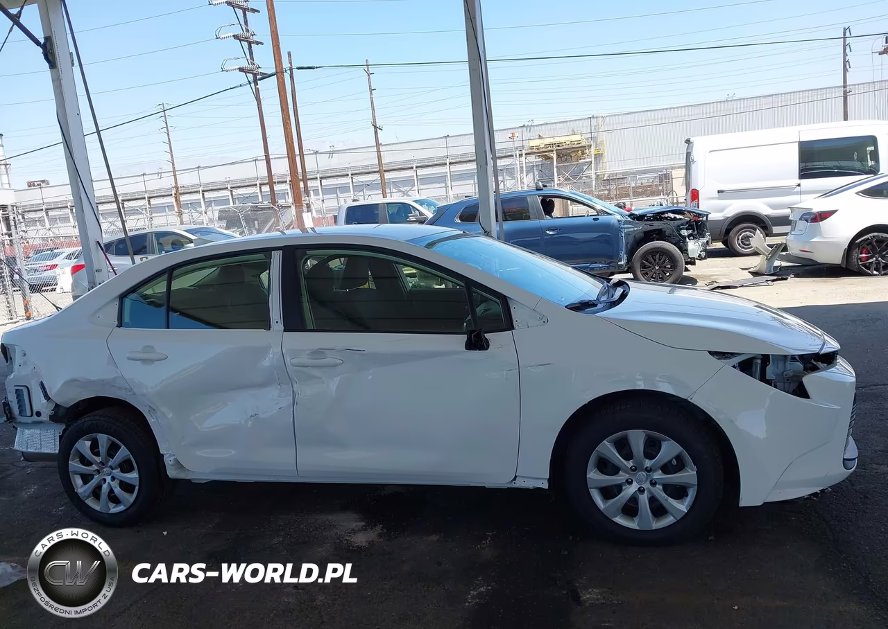 2026 Toyota Corolla Hybrid Hybrid Le VIN:JTDBCMFE2T3143559 - 14