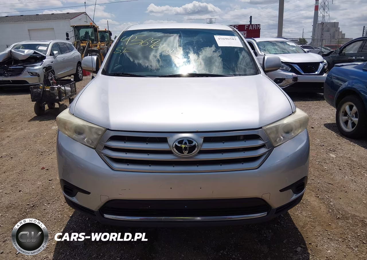 2011 Toyota Highlander Base V6 VIN:5TDBK3EH4BS055697 - 12