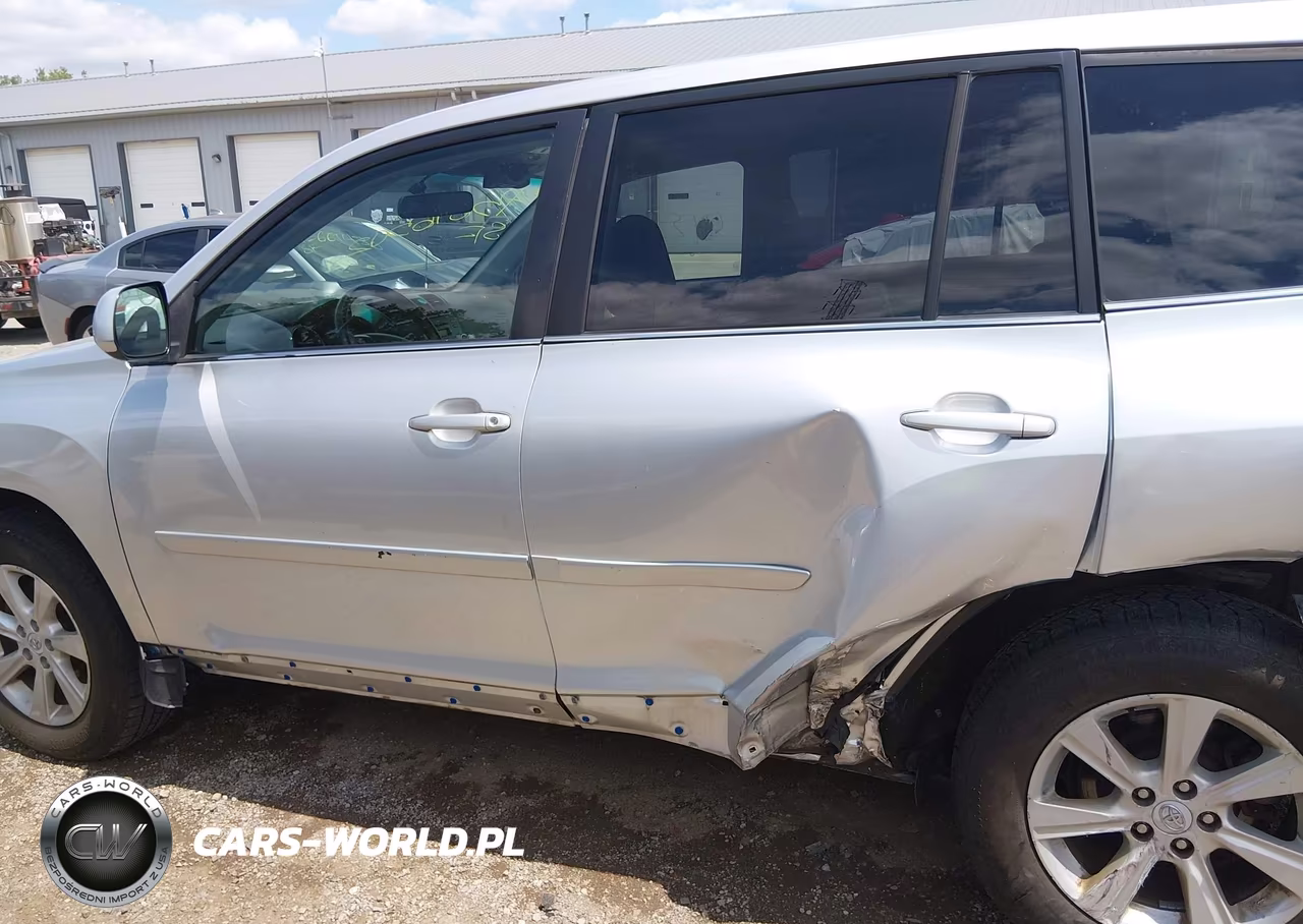 2011 Toyota Highlander Base V6 VIN:5TDBK3EH4BS055697 - 14