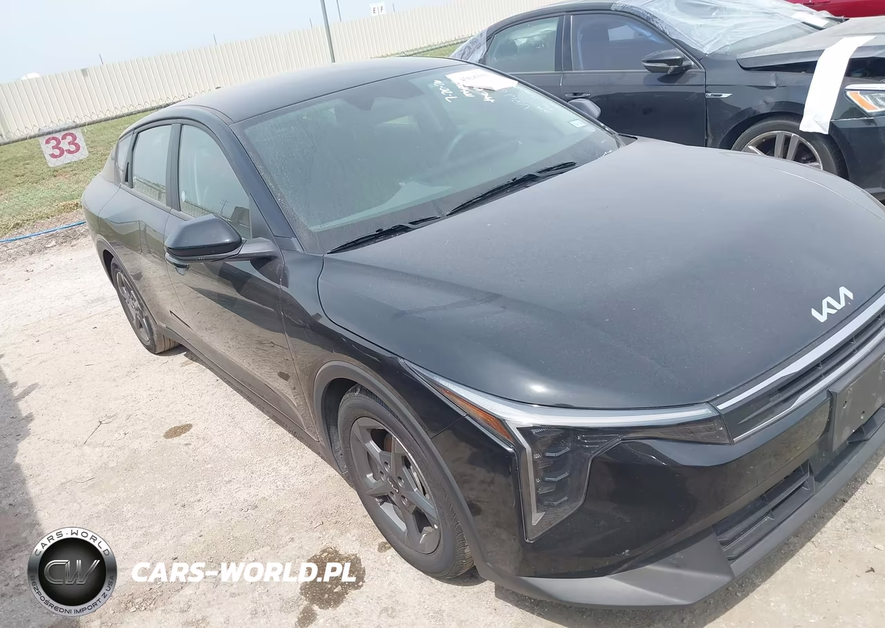2025 Kia K4 Lxs – zdjęcie 1 z 17