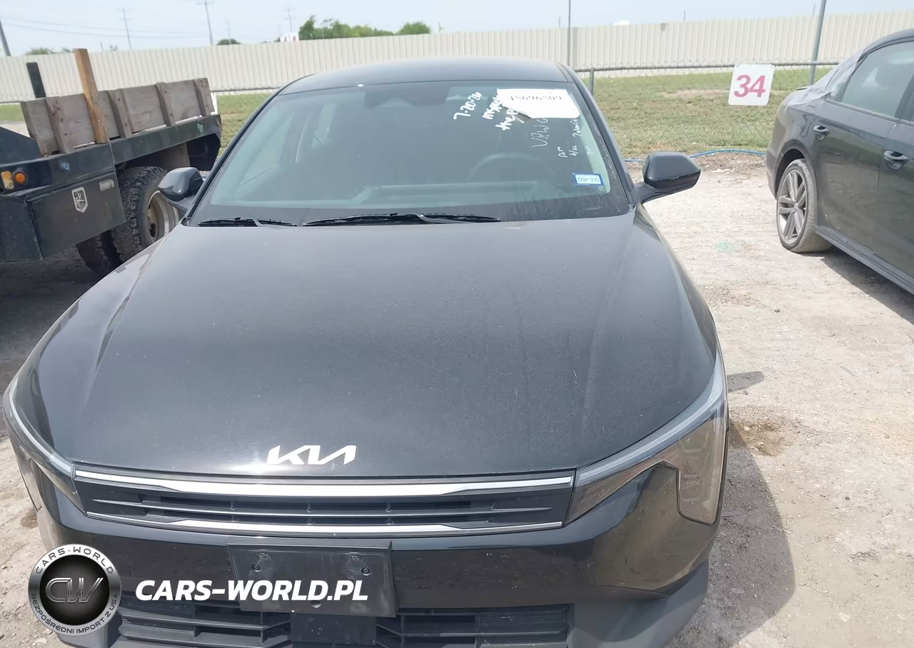 2025 Kia K4 Lxs VIN:3KPFT4DE0SE035713 - 12
