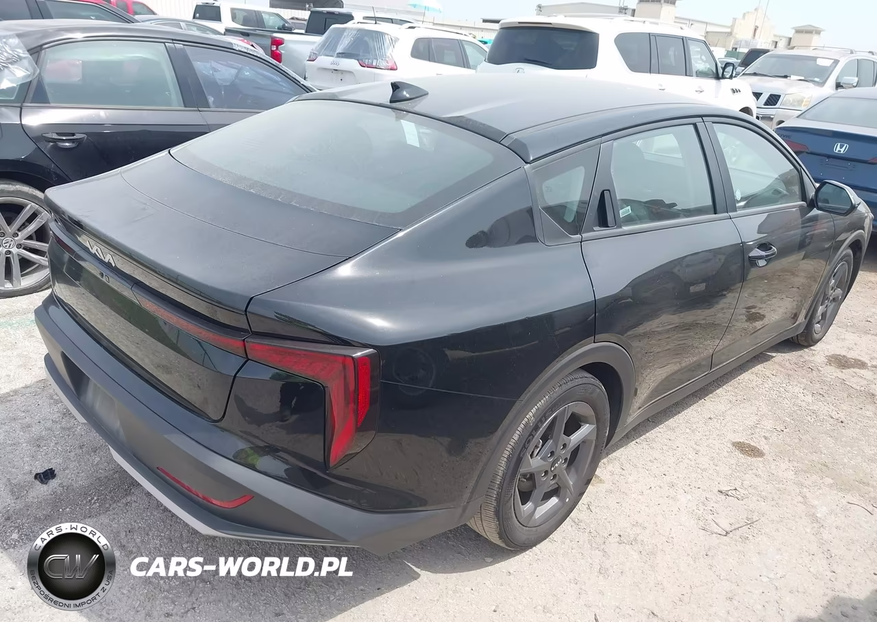 2025 Kia K4 Lxs VIN:3KPFT4DE0SE035713 - 4