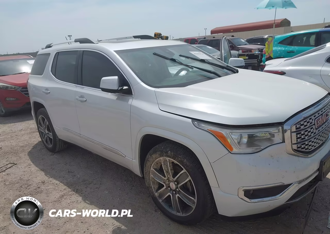 2017 GMC Acadia Denali – zdjęcie 1 z 15