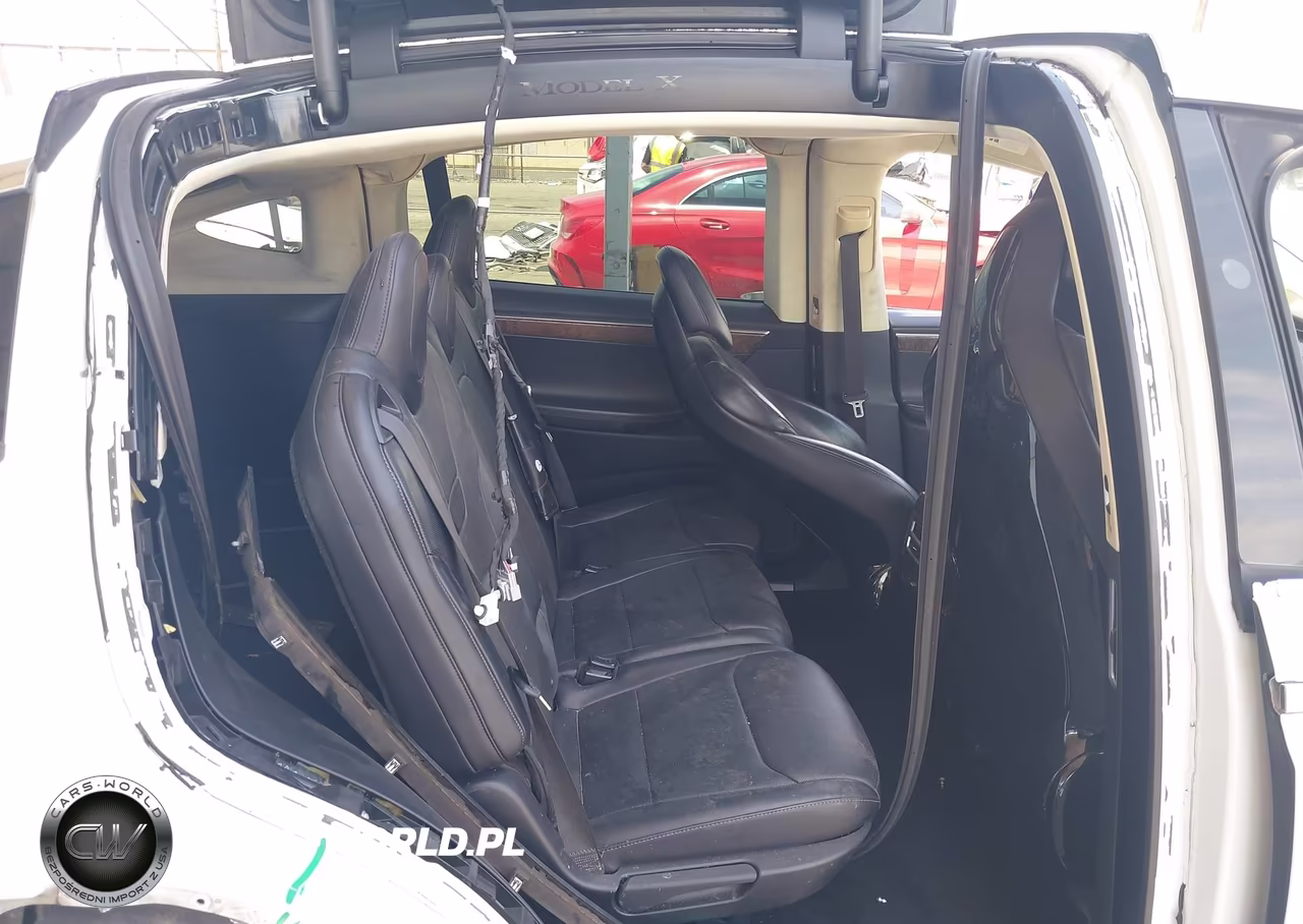 2017 Tesla Model X 100D-75D-90D VIN:5YJXCDE24HF032390 - 8