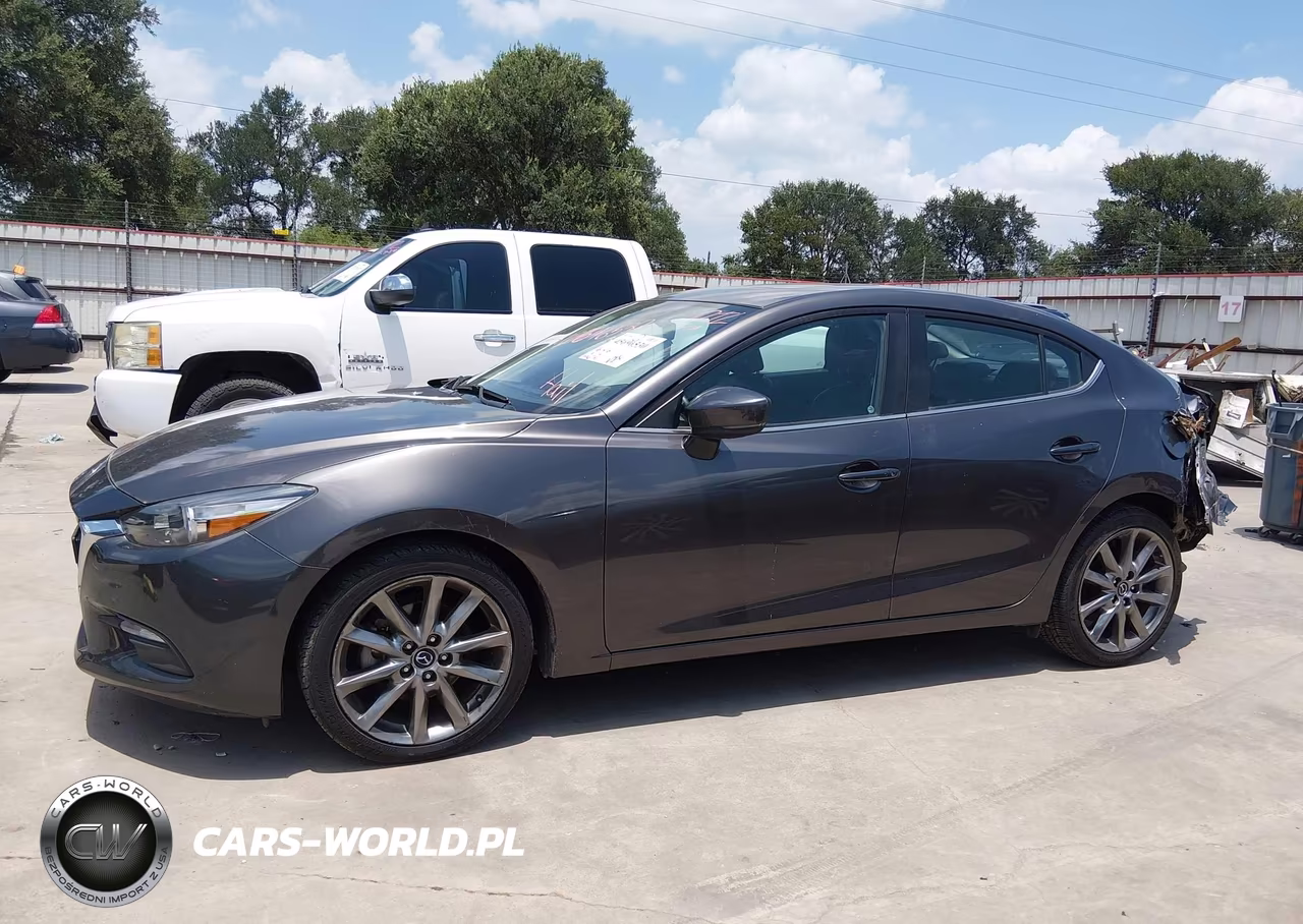 2018 Mazda Mazda3 Touring VIN:3MZBN1V3XJM174706 - 14