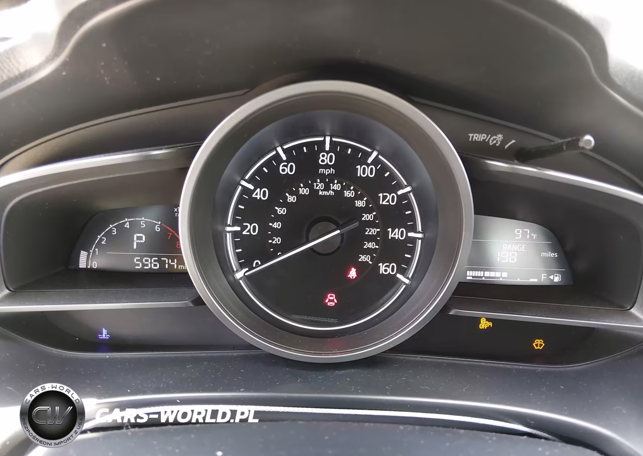 2018 Mazda Mazda3 Touring VIN:3MZBN1V3XJM174706 - 7