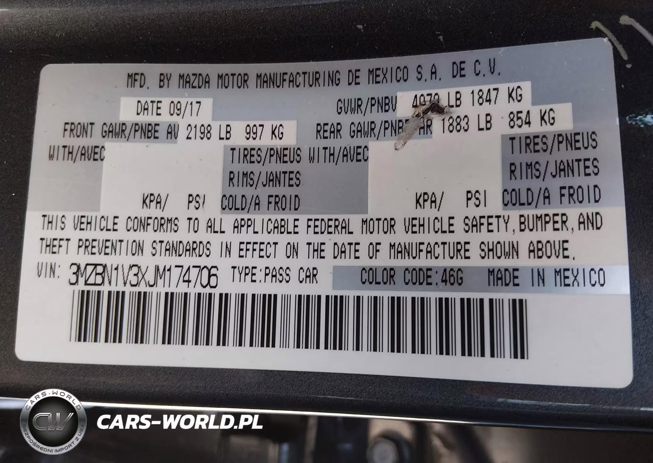 2018 Mazda Mazda3 Touring VIN:3MZBN1V3XJM174706 - 9