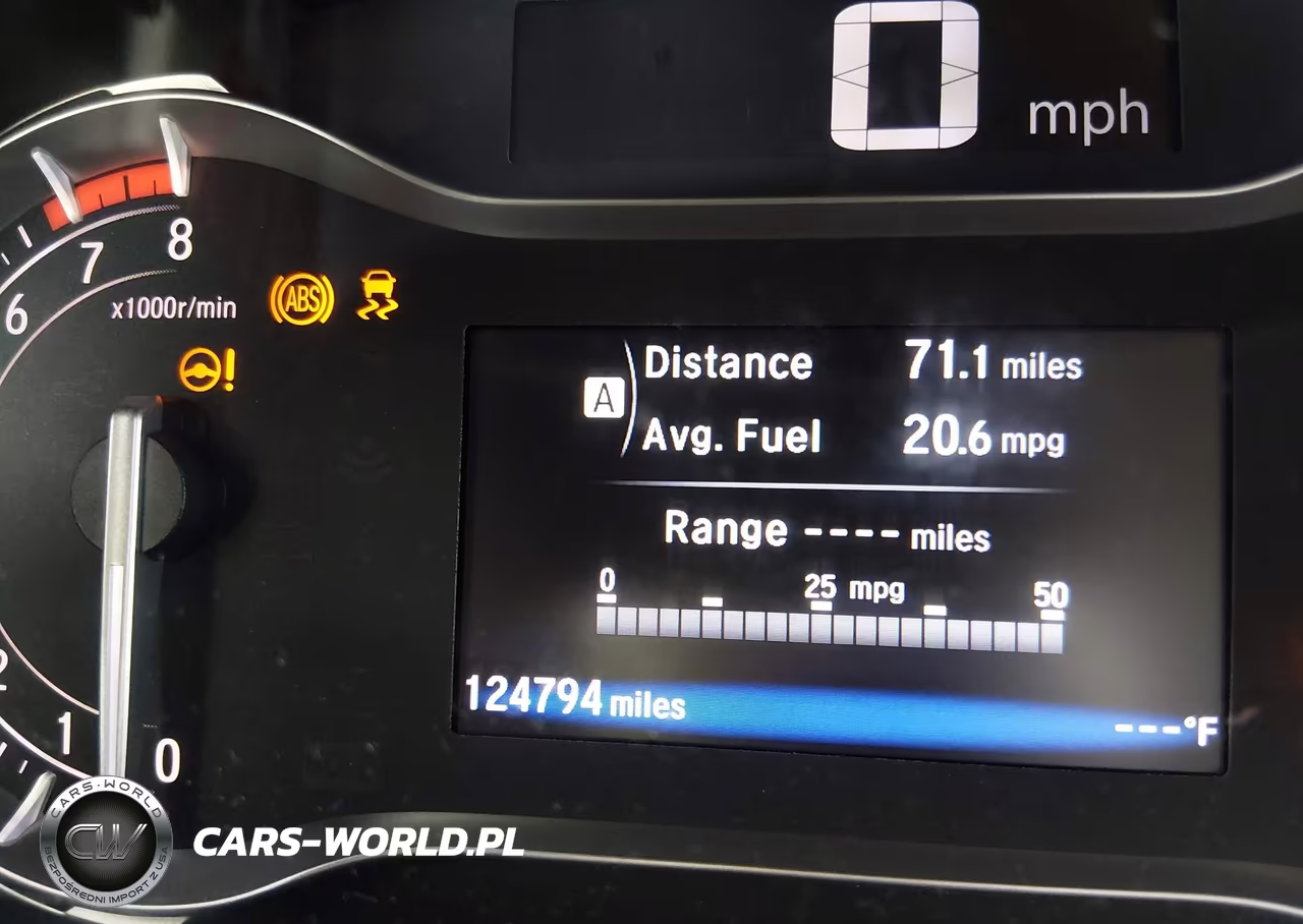 2018 Honda Pilot Touring VIN:5FNYF5H95JB006462 - 16