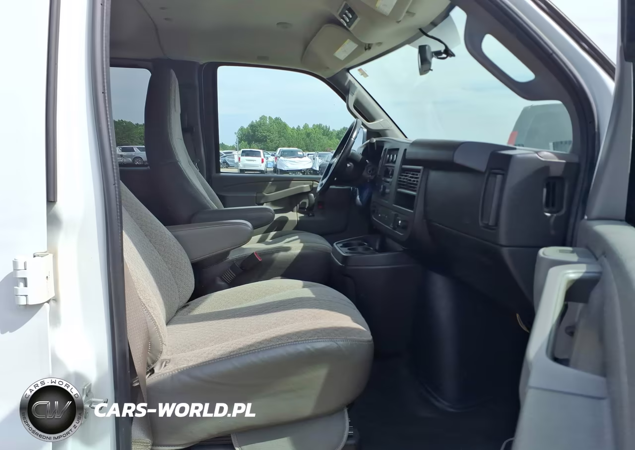 2019 Chevrolet Express 3500 Ls VIN:1GAZGNFG2K1334976 - 5