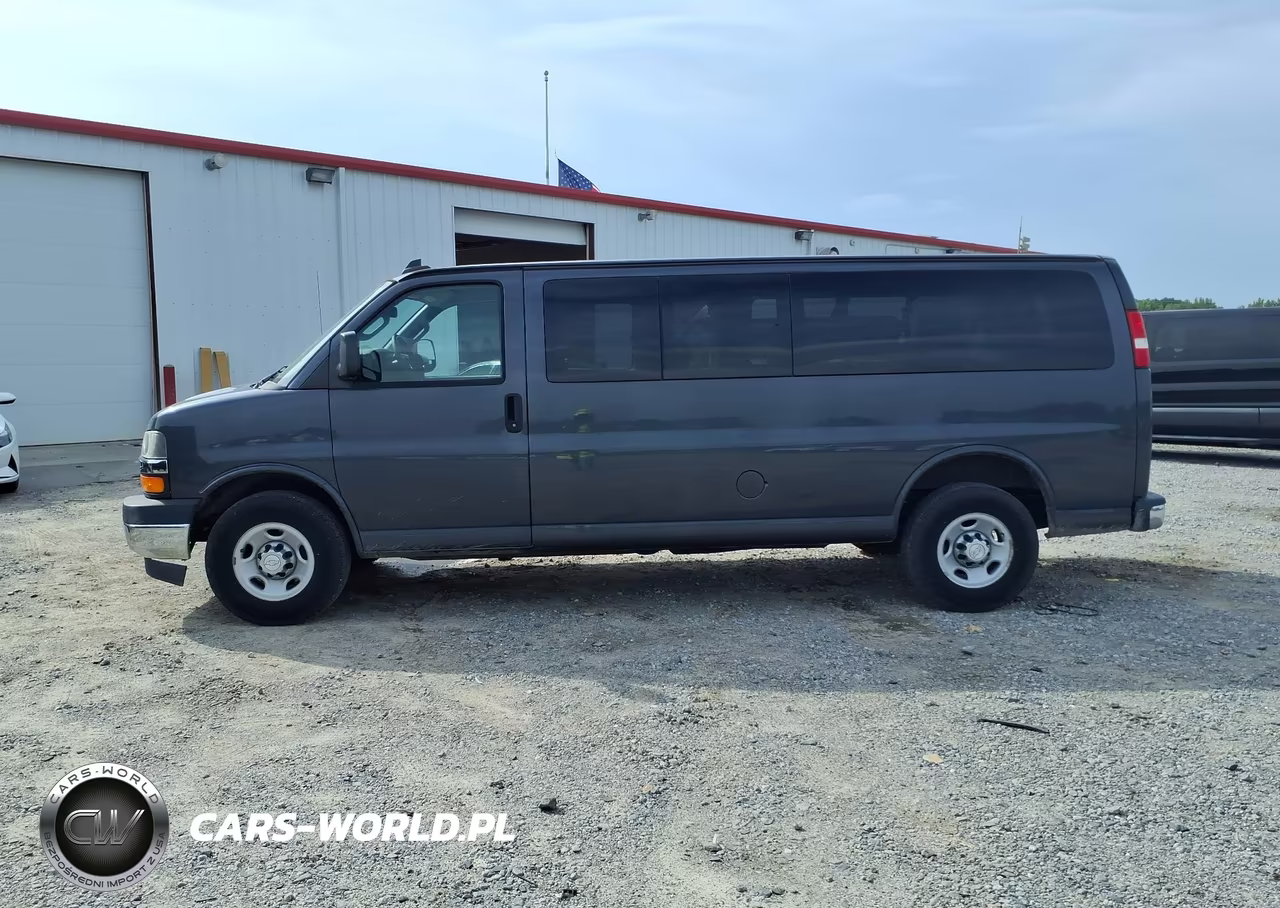 2017 Chevrolet Express 3500 Lt VIN:1GAZGPFG4H1302387 - 14