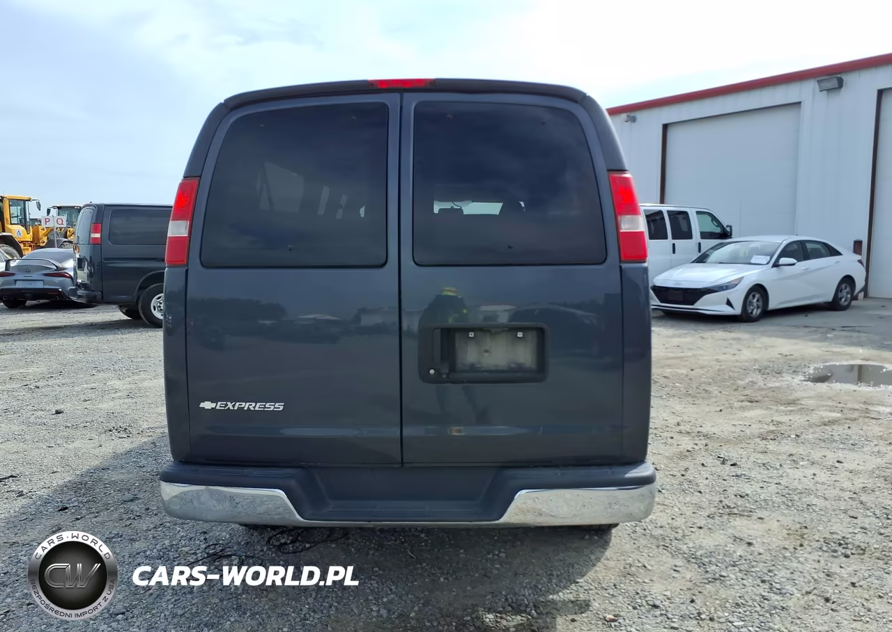 2017 Chevrolet Express 3500 Lt VIN:1GAZGPFG4H1302387 - 16