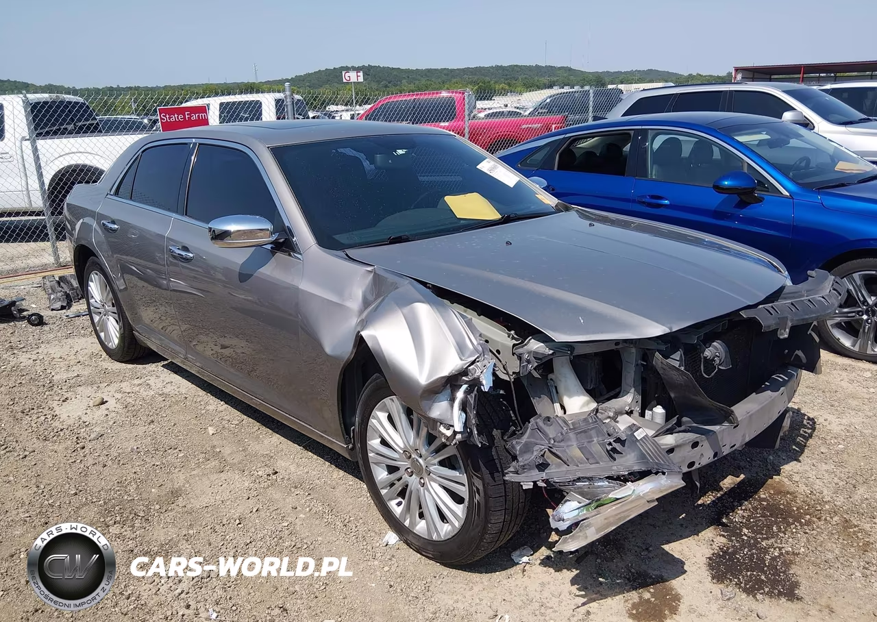 2014 Chrysler 300C Awd – zdjęcie 1 z 17
