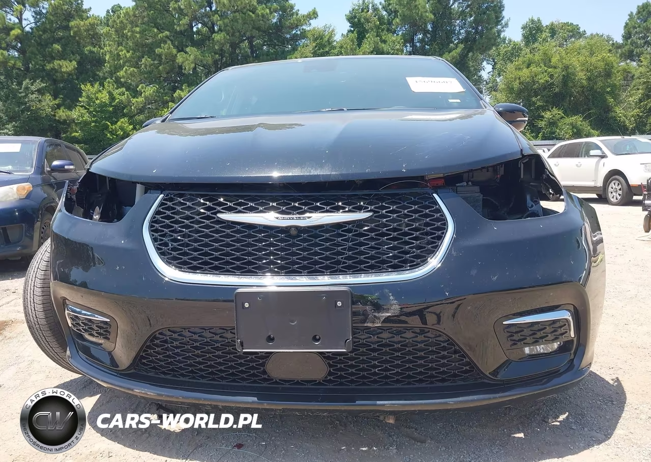 2026 Chrysler Pacifica Select VIN:2C4RC1BG9TR273074 - 13