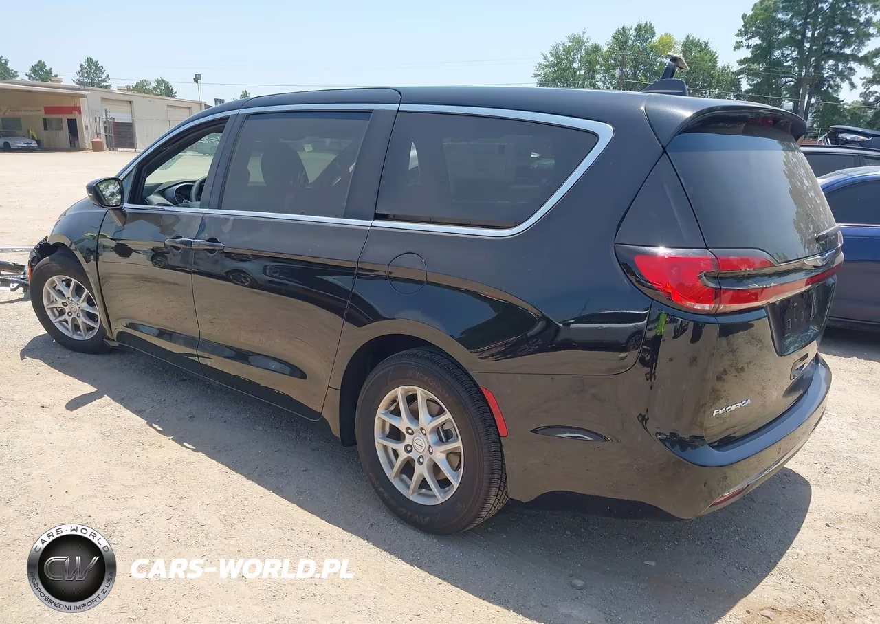 2026 Chrysler Pacifica Select VIN:2C4RC1BG9TR273074 - 3