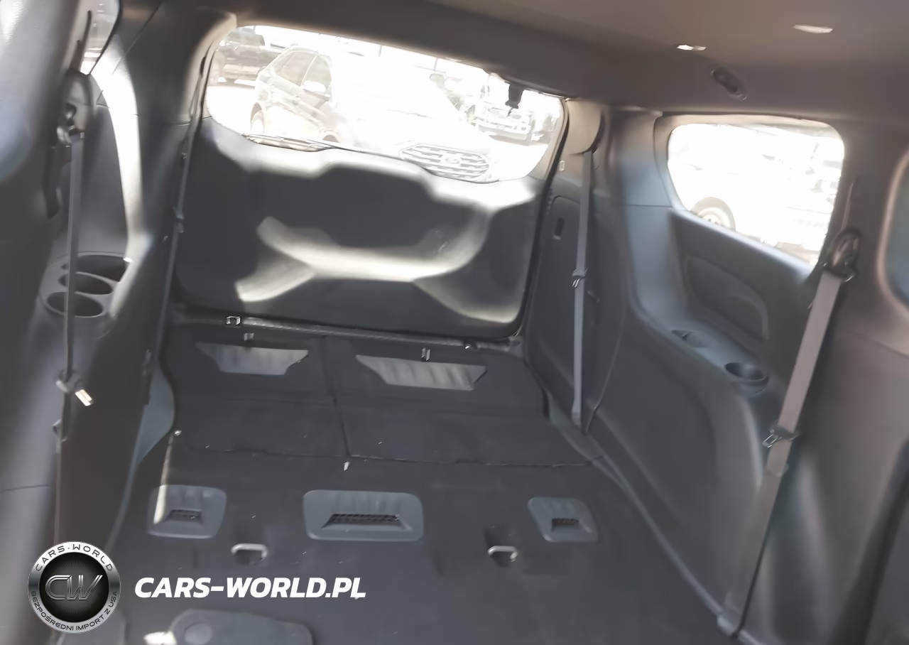 2026 Chrysler Pacifica Select VIN:2C4RC1BG9TR273074 - 8