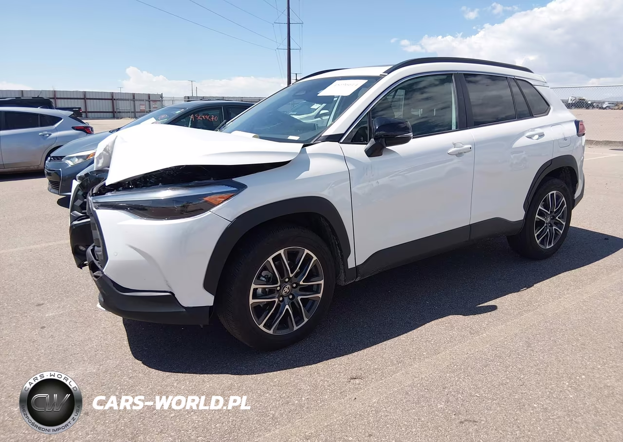 2026 Toyota Corolla Cross Xle VIN:7MUDAAAG6TV158334 - 2