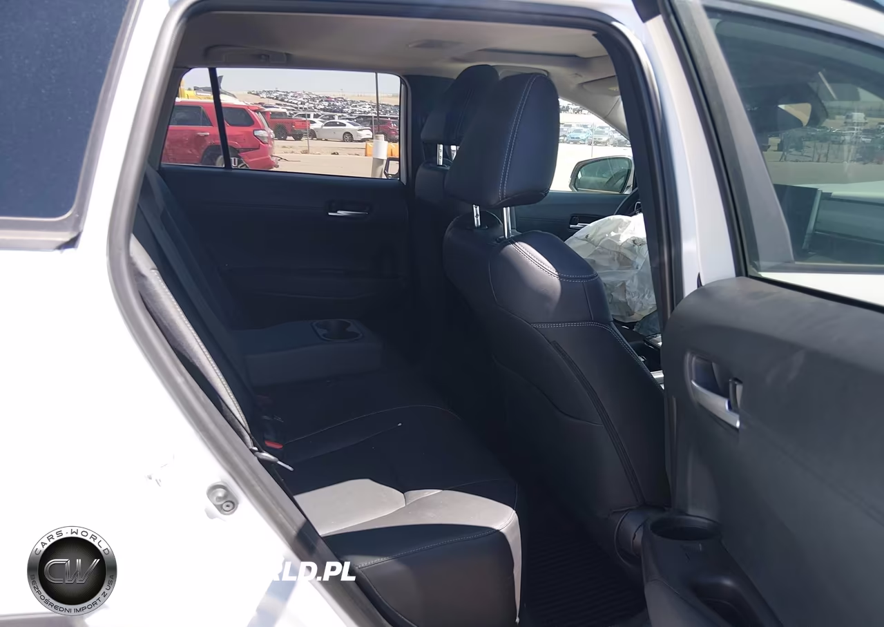 2026 Toyota Corolla Cross Xle VIN:7MUDAAAG6TV158334 - 8