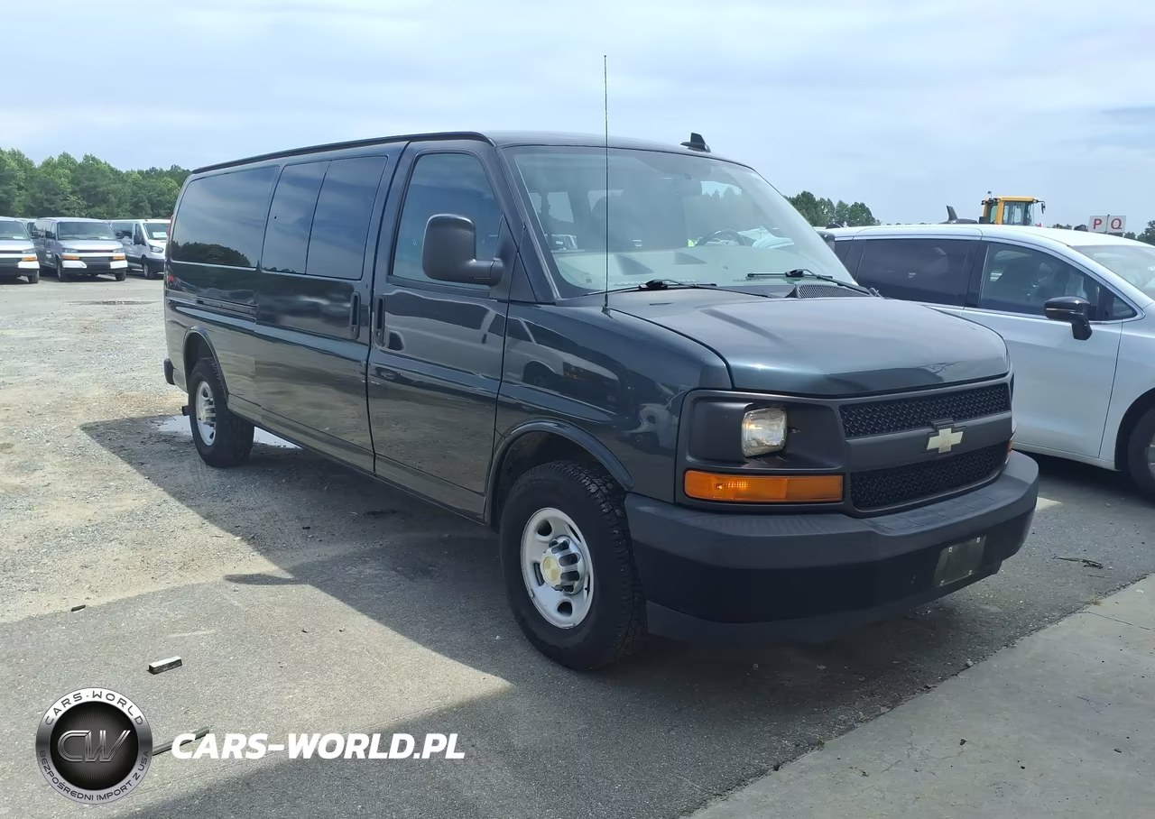 2017 Chevrolet Express 3500 Ls – zdjęcie 1 z 16