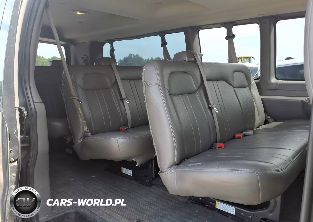 2017 Chevrolet Express 3500 Ls VIN:1GAZGNFG8H1293651 - 8