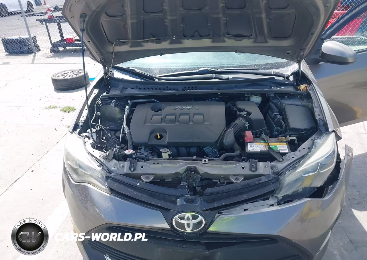 2018 Toyota Corolla Xle VIN:2T1BURHE3JC029484 - 10