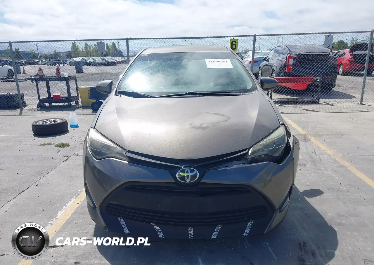 2018 Toyota Corolla Xle VIN:2T1BURHE3JC029484 - 14