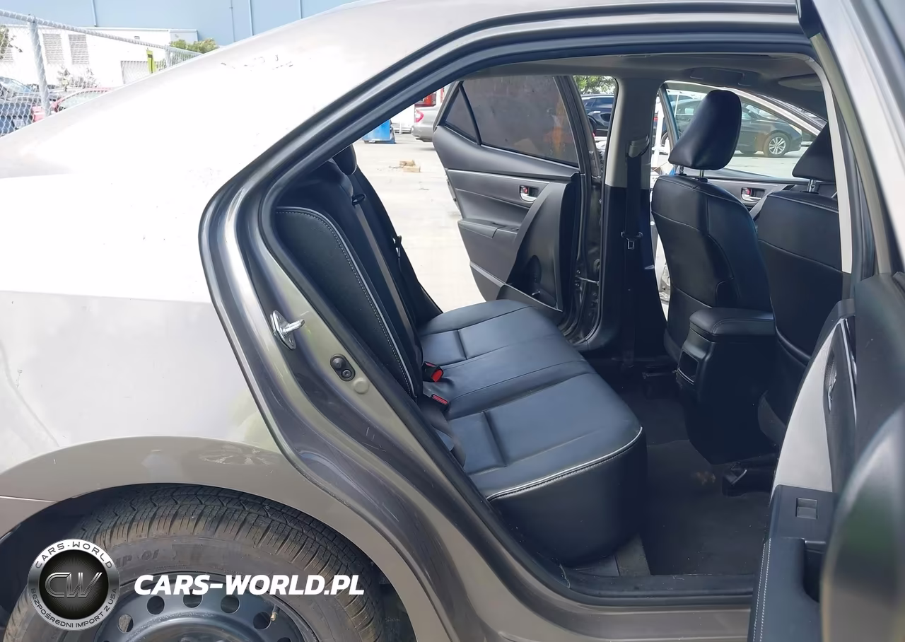 2018 Toyota Corolla Xle VIN:2T1BURHE3JC029484 - 8