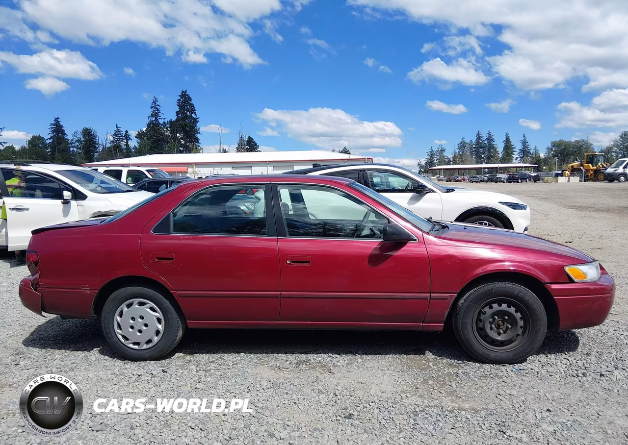 1997 Toyota Camry Le VIN:JT2BG22KXV0057675 - 13