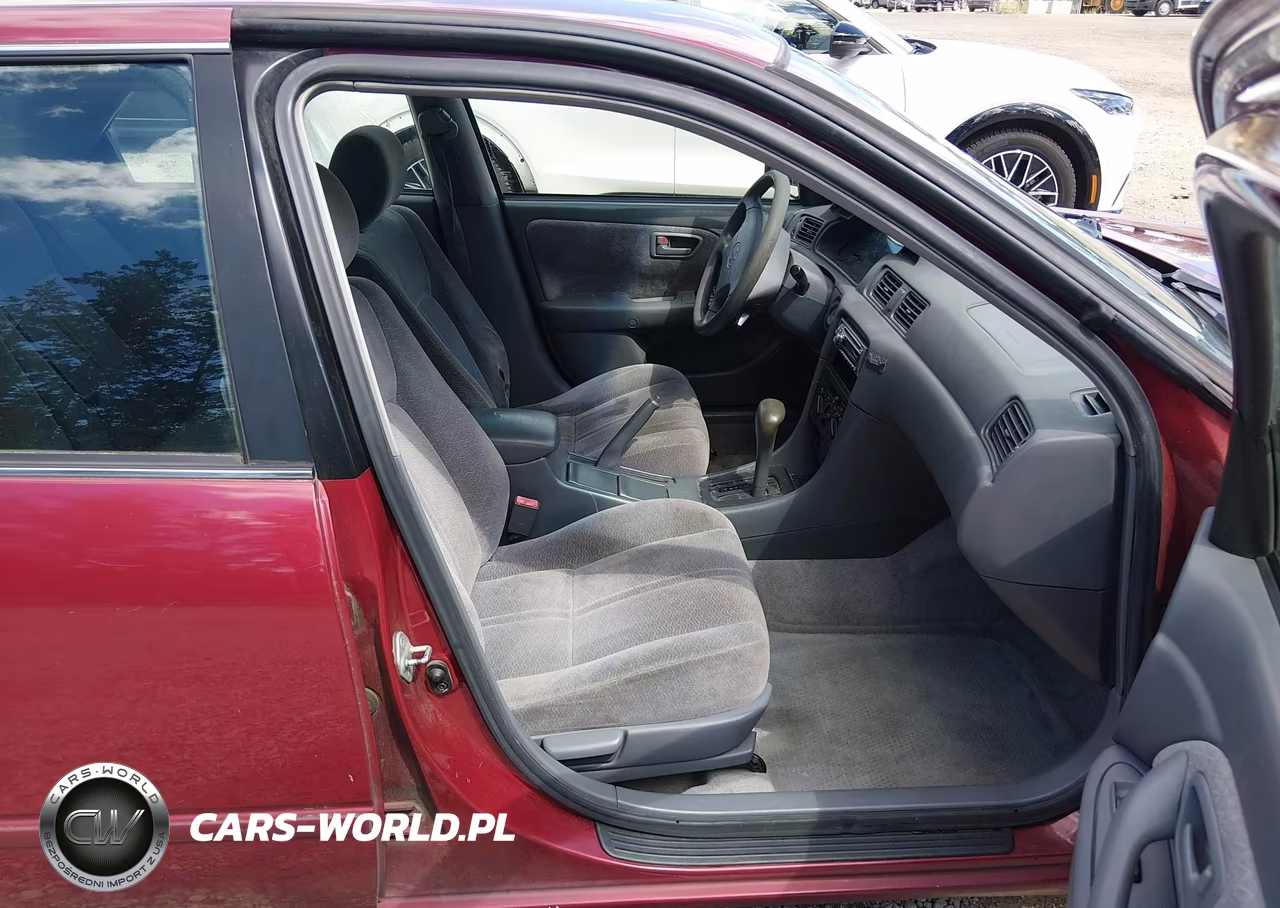 1997 Toyota Camry Le VIN:JT2BG22KXV0057675 - 17