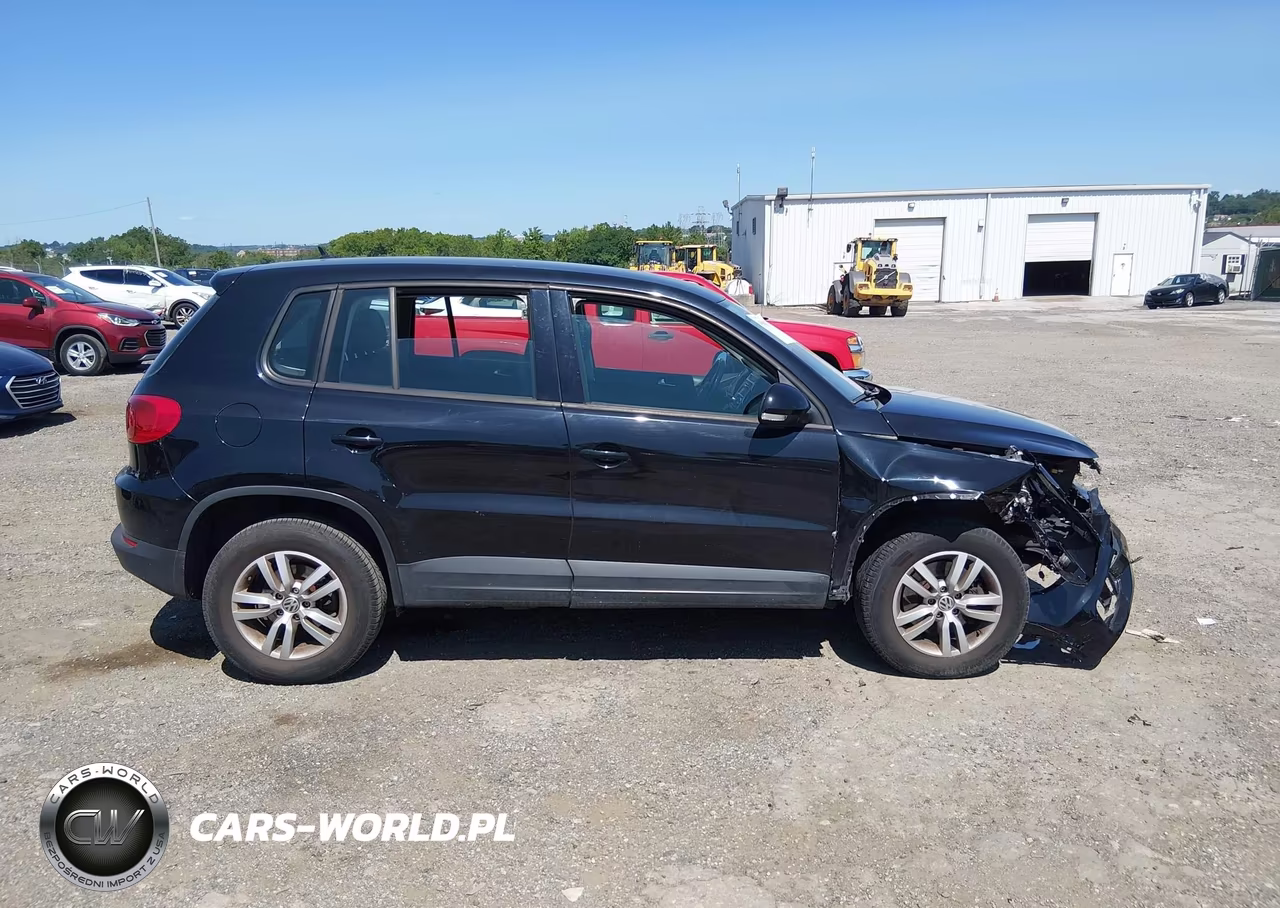 2014 Volkswagen Tiguan S VIN:WVGAV3AX4EW593218 - 14