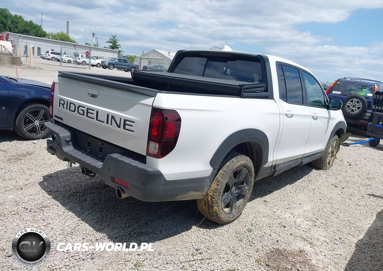 2026 Honda Ridgeline Black Edition VIN:5FPYK3F88TB014513 - 4