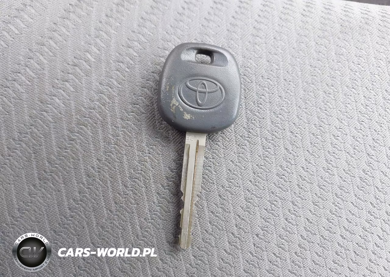 2017 Toyota Camry Le VIN:4T1BF1FK0HU760113 - 11