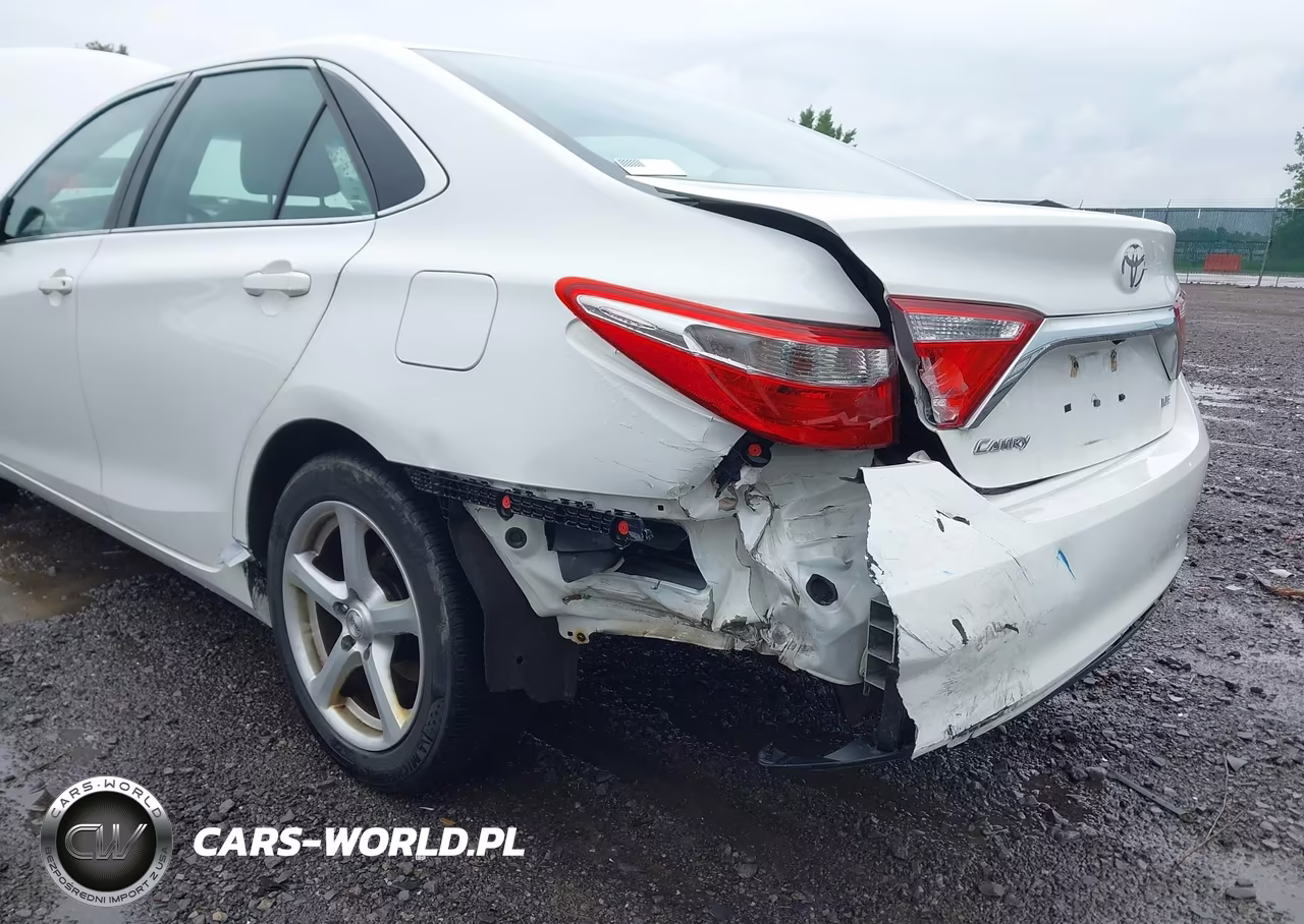 2017 Toyota Camry Le VIN:4T1BF1FK0HU760113 - 6