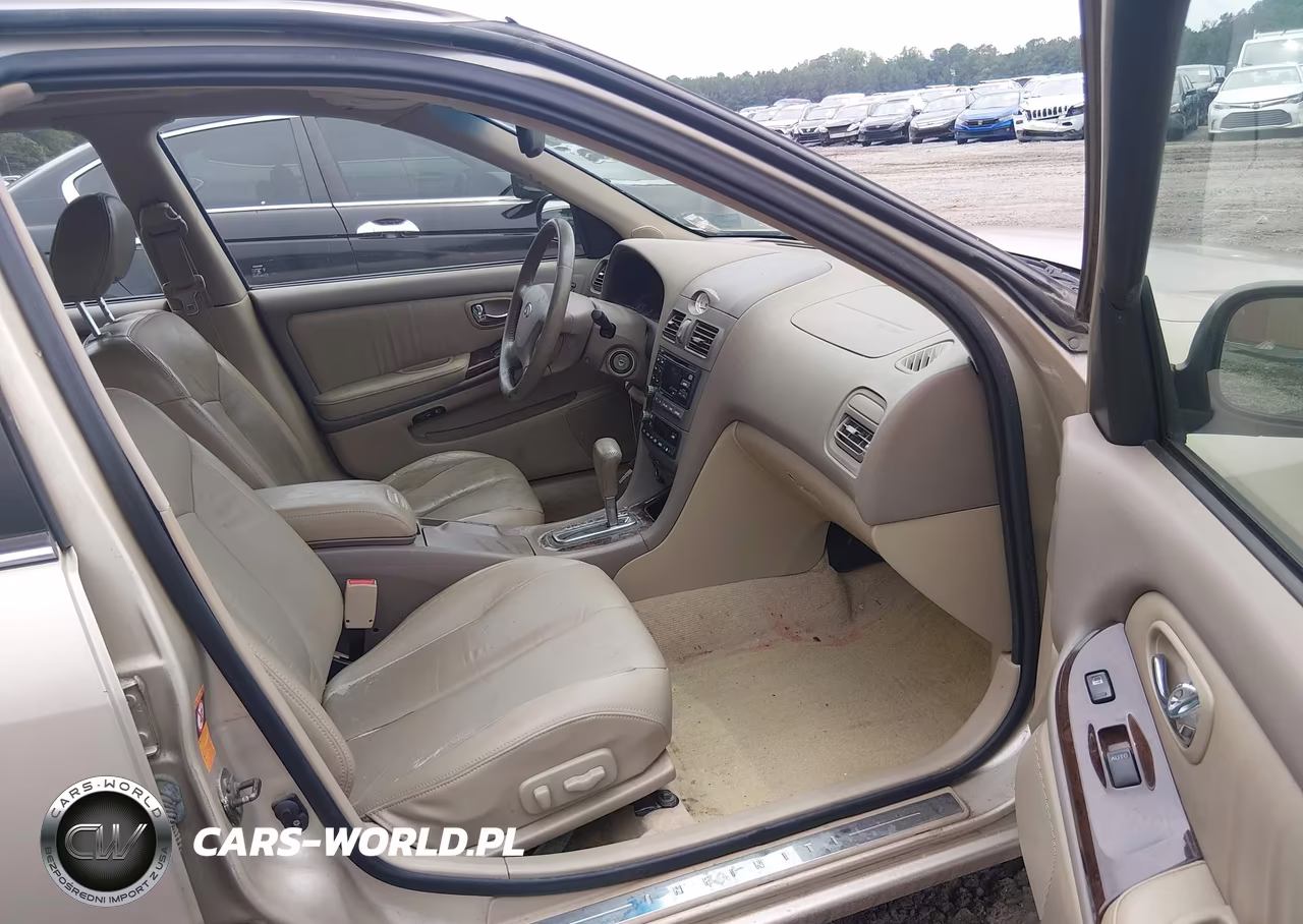 2001 Infiniti I30 Luxury VIN:JNKCA31A31T041062 - 5