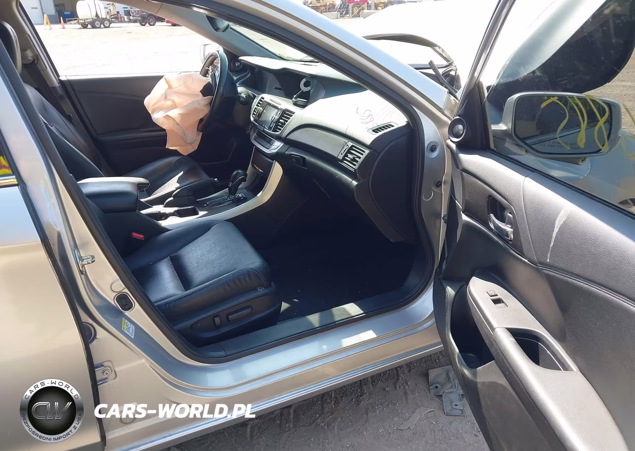 2015 Honda Accord Hybrid Ex-L VIN:1HGCR6F55FA001464 - 5