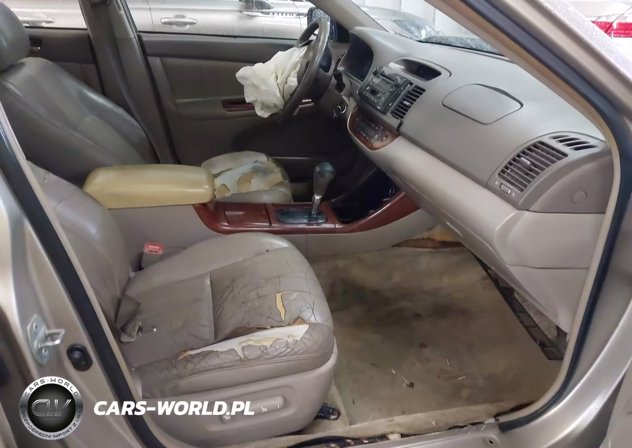 2004 Toyota Camry Xle VIN:4T1BE32K34U801123 - 5