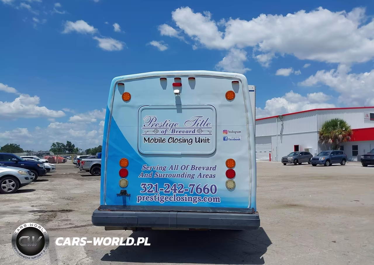 2012 Chevrolet Express Cutaway 4500 Series Diesel VIN:1GB6G5BL8C1182382 - 15