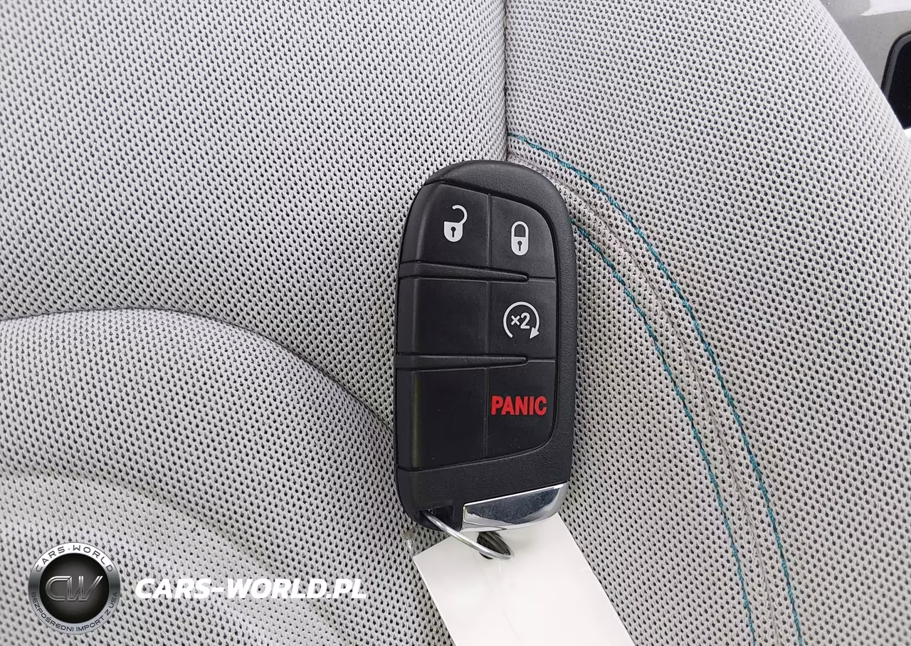 2022 Jeep Renegade Latitude 4X4 VIN:ZACNJDB12NPN48516 - 11