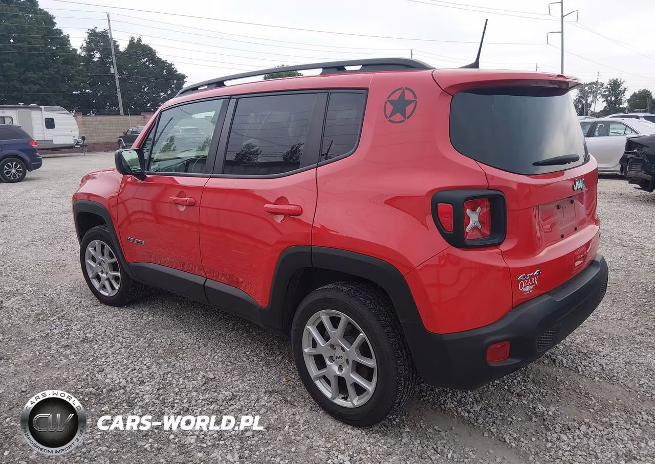 2022 Jeep Renegade Latitude 4X4 VIN:ZACNJDB12NPN48516 - 3