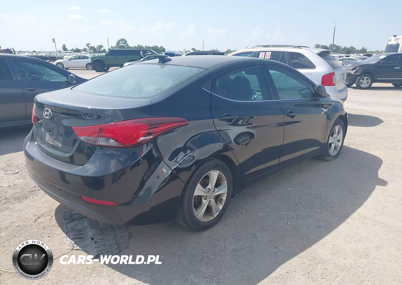 2016 Hyundai Elantra Value Edition VIN:5NPDH4AE0GH672732 - 4