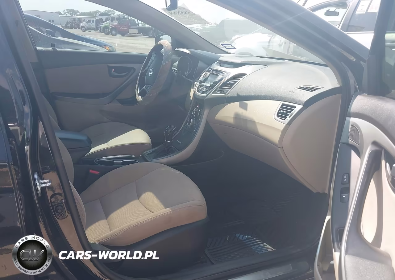2016 Hyundai Elantra Value Edition VIN:5NPDH4AE0GH672732 - 5