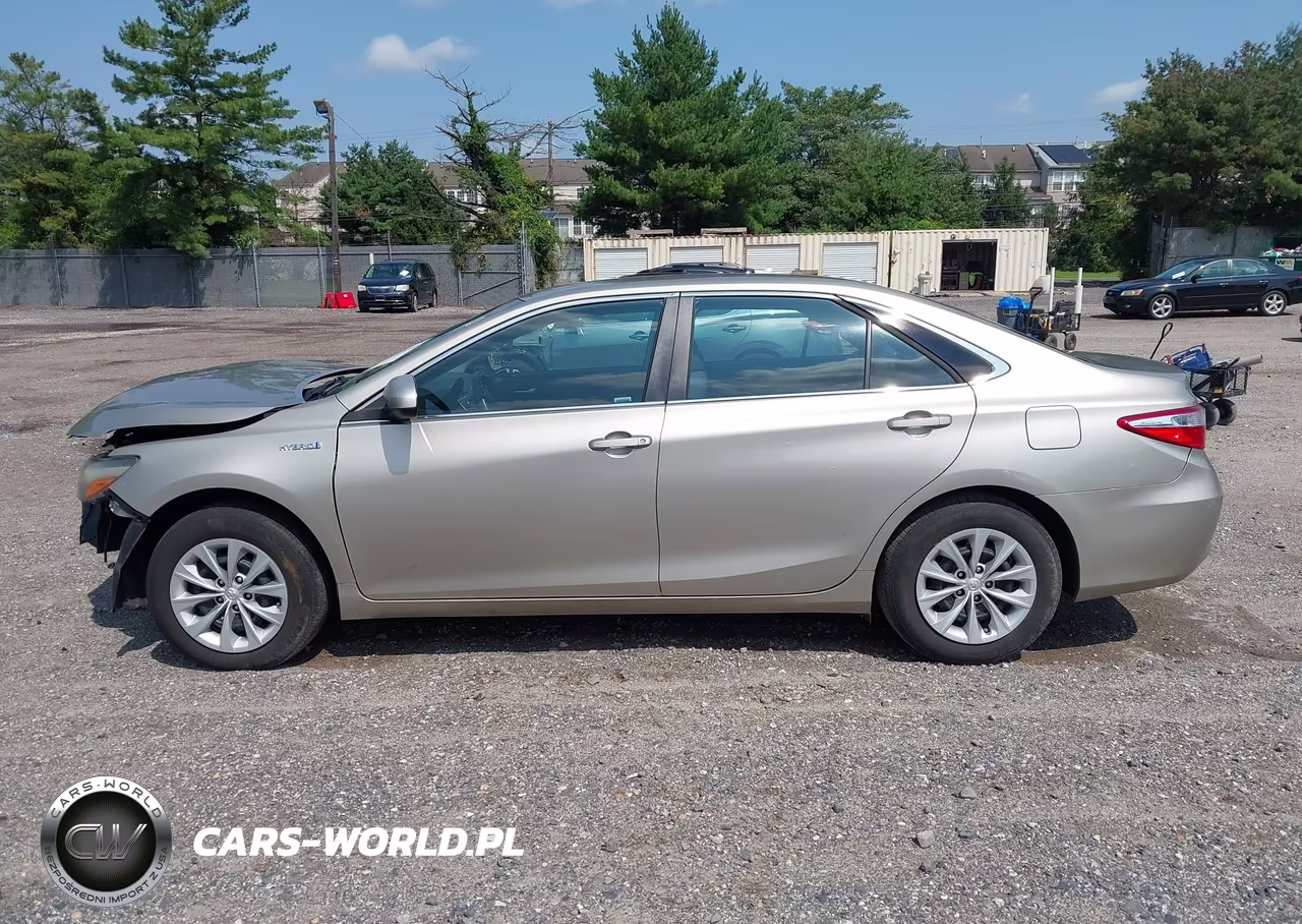 2016 Toyota Camry Hybrid Le VIN:4T1BD1FK9GU186261 - 14